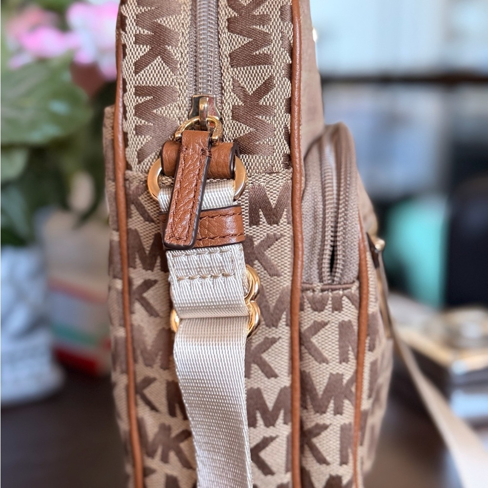 Michael Kors Tan/Brown MK Monogram Messenger Bag - Picture 5 of 6